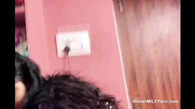 Real Indian MILF Bhabhi Engaged In Deepthroat Blowjob