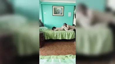 Puta con gran culo es follada por mi amigo