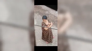 Beautiful aunty waiting for her lover to have sex with him.