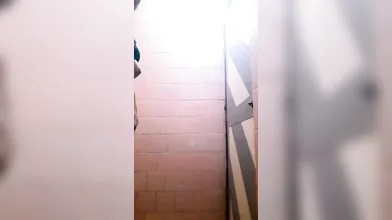 Desi girl bathroom show