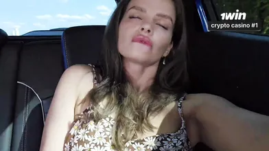 Wow, you streamed naked streamers and displayed off your pussy? That's so muddy