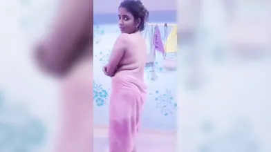 Gouthami Reddy Manthena removing towel & showing sexy milky boobs in bathroom????