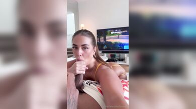Latina RIDING BIG COCK