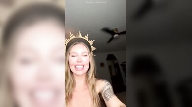 Nicole Aniston’s Livestream Dildo Session