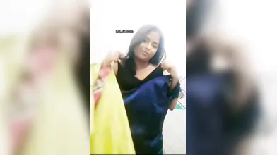 Gouthami Reddy Manthena bathroom video xxx removing Black bra showing boobs