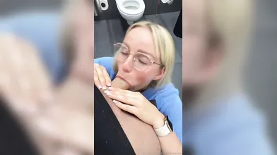 Nice Blowjob Ends With Oral Creampie