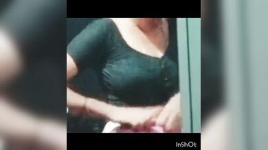 Village bhabhi saree change