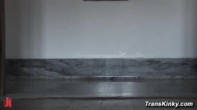 Carmen Cruz Gets Security Guys Ass