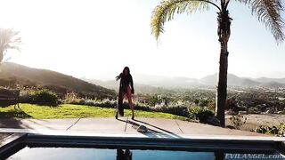 Jennifer: Anal/Spanking/Squirting Fuck