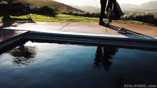 Jennifer: Anal/Spanking/Squirting Fuck