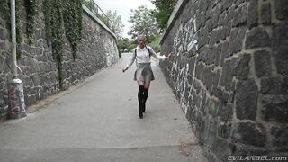 Schoolgirl Alexis' Anal/DP Foursome!
