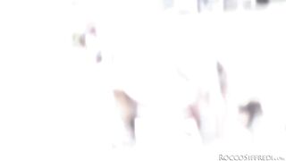 Luna & Kiki's Master/Slave Anal 3-Way!