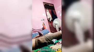 Dick Flash Ask Blowjob To Granny