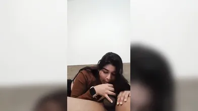 Cutie NRI Sloppy Blowjob To Hard Big Fat Indian Dick
