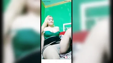 MARLBOROQUEENSEX - RITA RATU TAWON PAMER CANGCUT KELIATAN MEMEK NYA