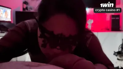 A mischievous Brazilian teenager seduced his roomy with his bunda grande - a ins