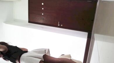 Voyeur Indo Casting Model Changing Room And Bathroom - 5