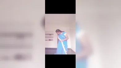 Tamil black beauty vinitha ooty blue saree
