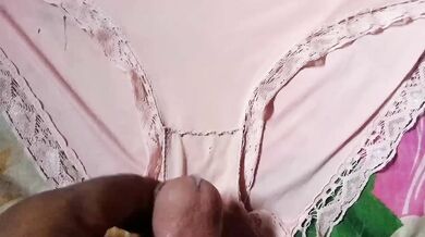 MARLBOROQUEENSEX - NGOCOK CELANA DALAM PINK
