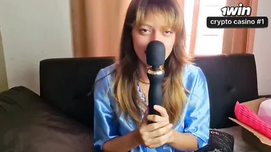 Unboxing da Magic Wand... I came like a Spitting Llama