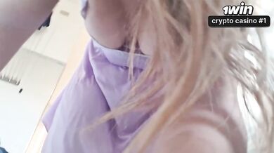 Hot blondie no panties