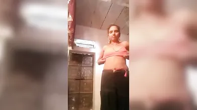 Newlywed Village Girl Making Her Nude Video On Husband Demand