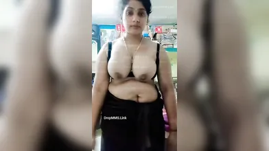 Tamil beautiful aunty