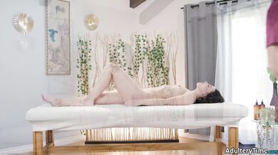 Lesbian Masseuse Kell Fire Eats Her Client Whitney Wrights Pink Pussy