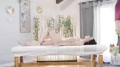 Lesbian Masseuse Kell Fire Eats Her Client Whitney Wrights Pink Pussy