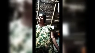 Tamil shy village aunty Meena show her boobs