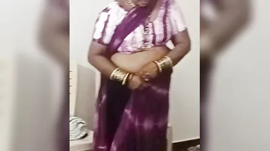 Reshma aunty saree change