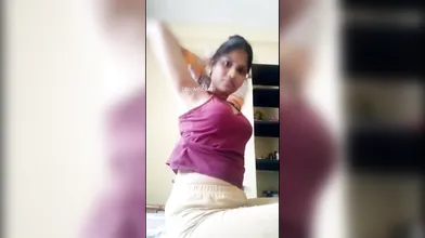 Tamil angry girlfriend show her bra