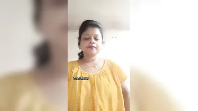 Bigboob Horny Bengali Boudi Showing Masturbating Part 2