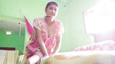 Rasili Bhabi Bed Cleaning