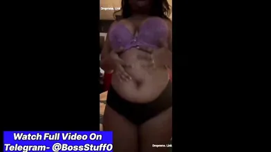 Tamil wife bra panty me body tease karti hai xxx show par