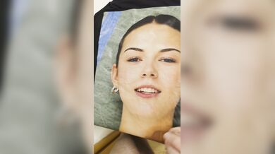 Cumshot tribut on hot printed girl