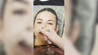 Cumshot tribut on hot printed girl