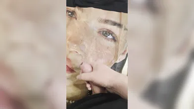 Cumshot tribut on hot printed girl