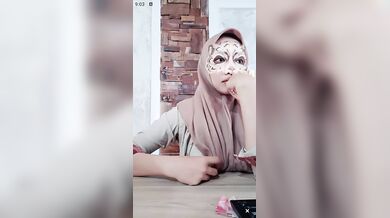Cewek Baik Live 05