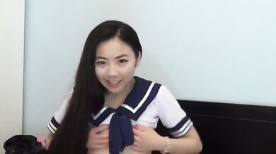 Beautiful Foreign Student Was Fucked By Her Foreign Boyfriend Without Condom At Home