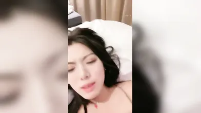 Chinese Young Woman With Beautiful Buttocks 3