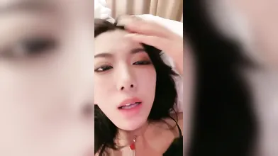 Chinese Young Woman With Beautiful Buttocks 3