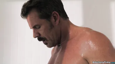Nanny Kylie Rocket Seduces Married Man Jason Sarcinelli In Shower