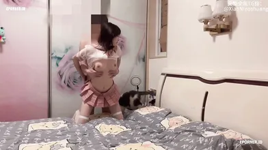 Asian Couple Passionate Homemade Sex - Bedroom Amateur Action