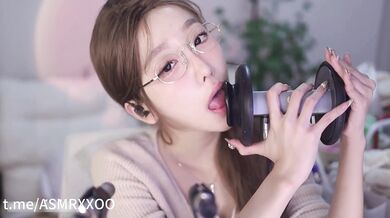 ASMR_酥酥学姐_金丝眼镜的舔耳温柔的舔舐