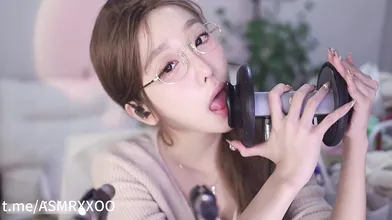 ASMR_酥酥学姐_金丝眼镜的舔耳温柔的舔舐