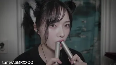 ASMR Nareun 小勾勾给你舔耳朵????