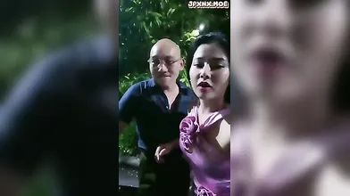 Hà My Public In Sing