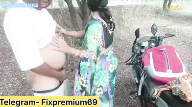 Sexy kavita bhabhi ka outdoor sex video