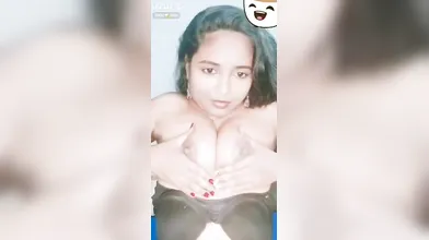 Gouthami reddy manthena showing her nude milky boobs to husband friend in paid video call ???